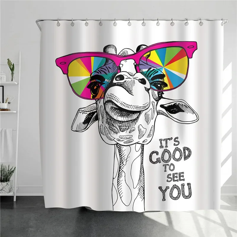 Home Bathroom Design Simple - Girafa com óculos coloridos cortina de